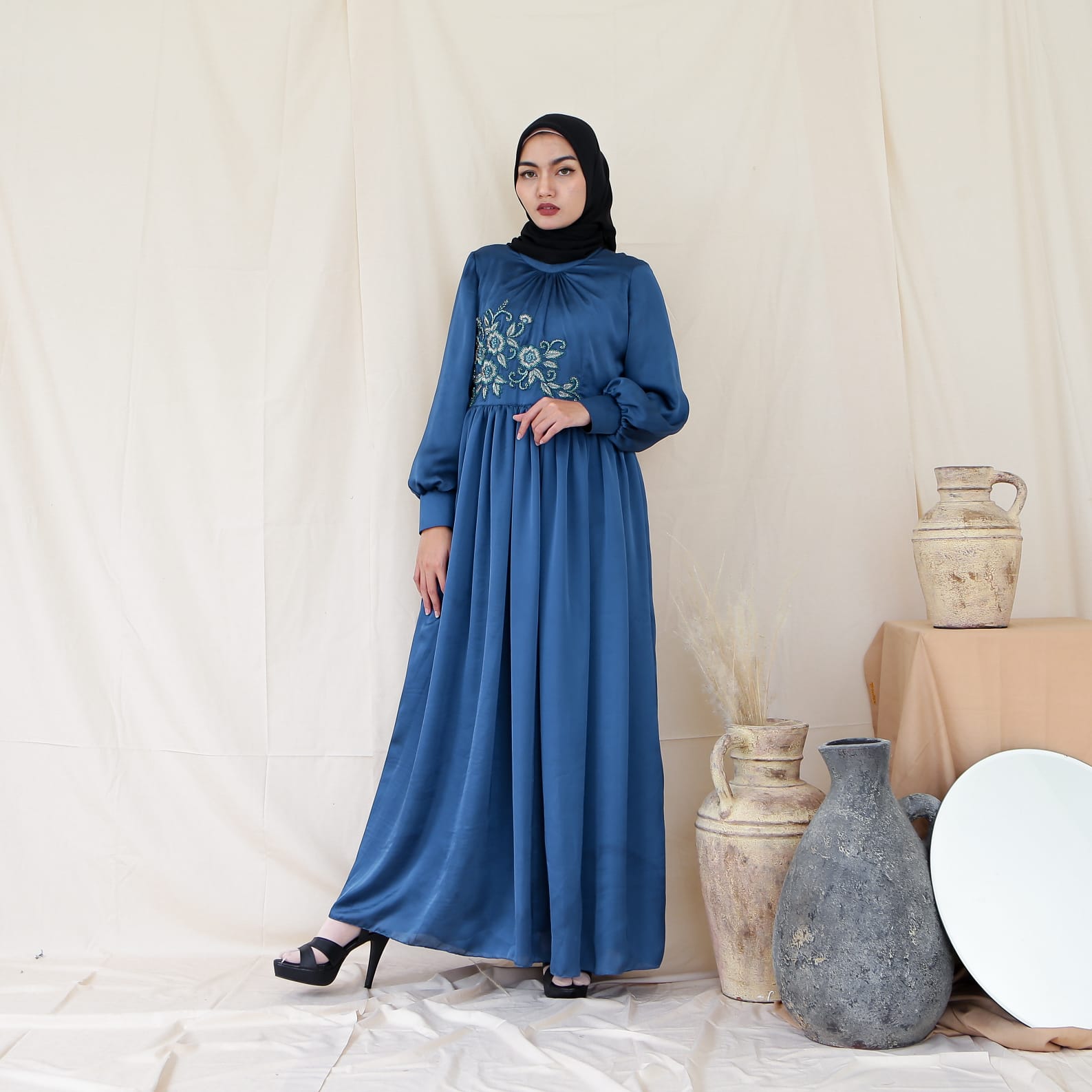 Arinda Dress