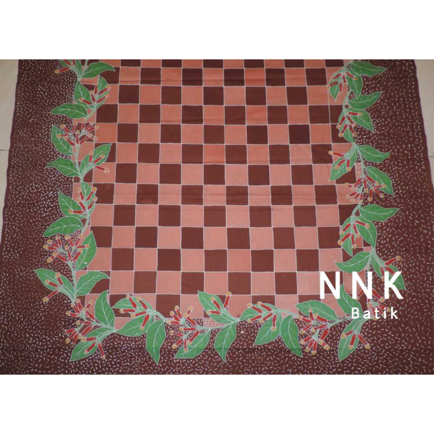 Kain Batik Tulis motif Cengkehan