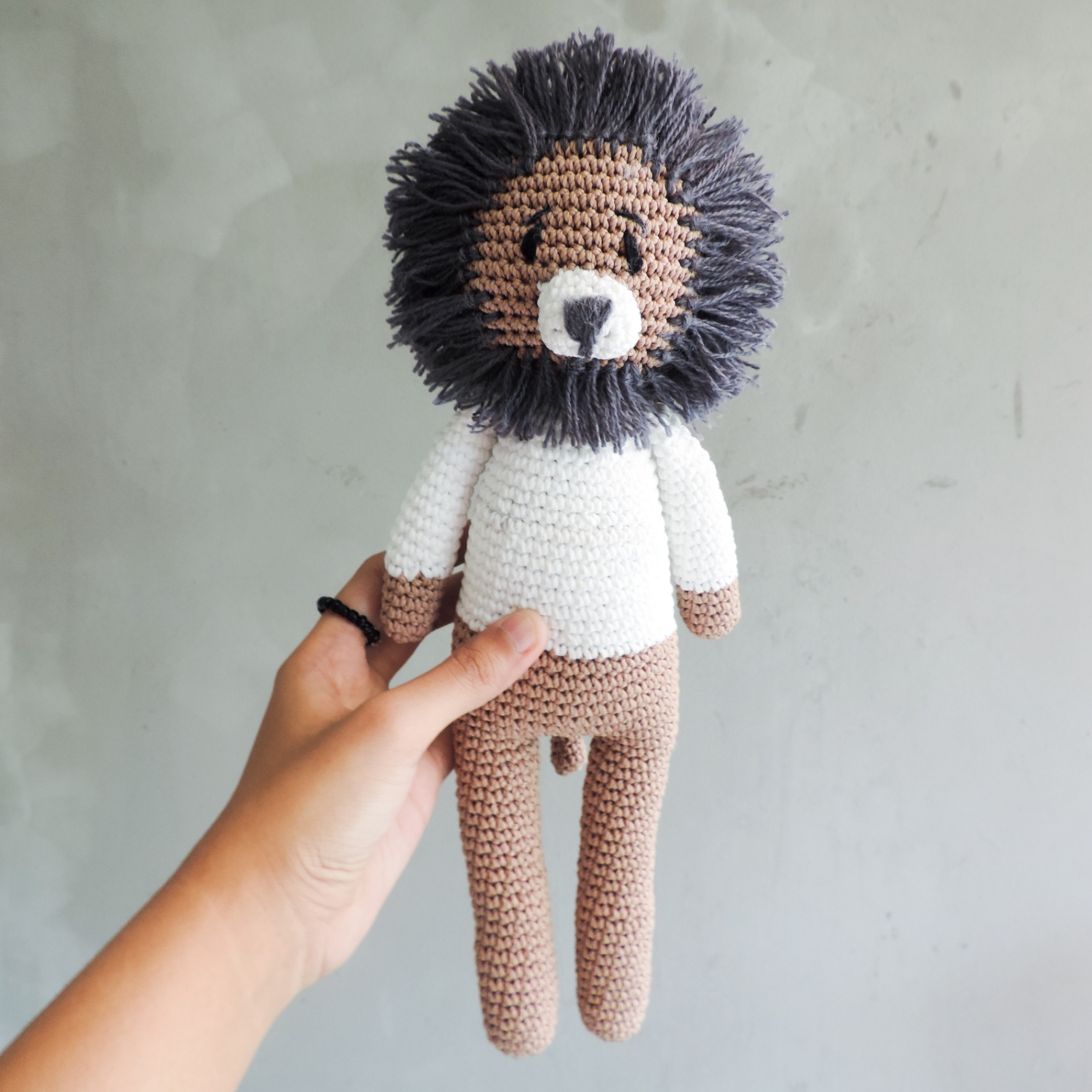 Lion Amigurumi