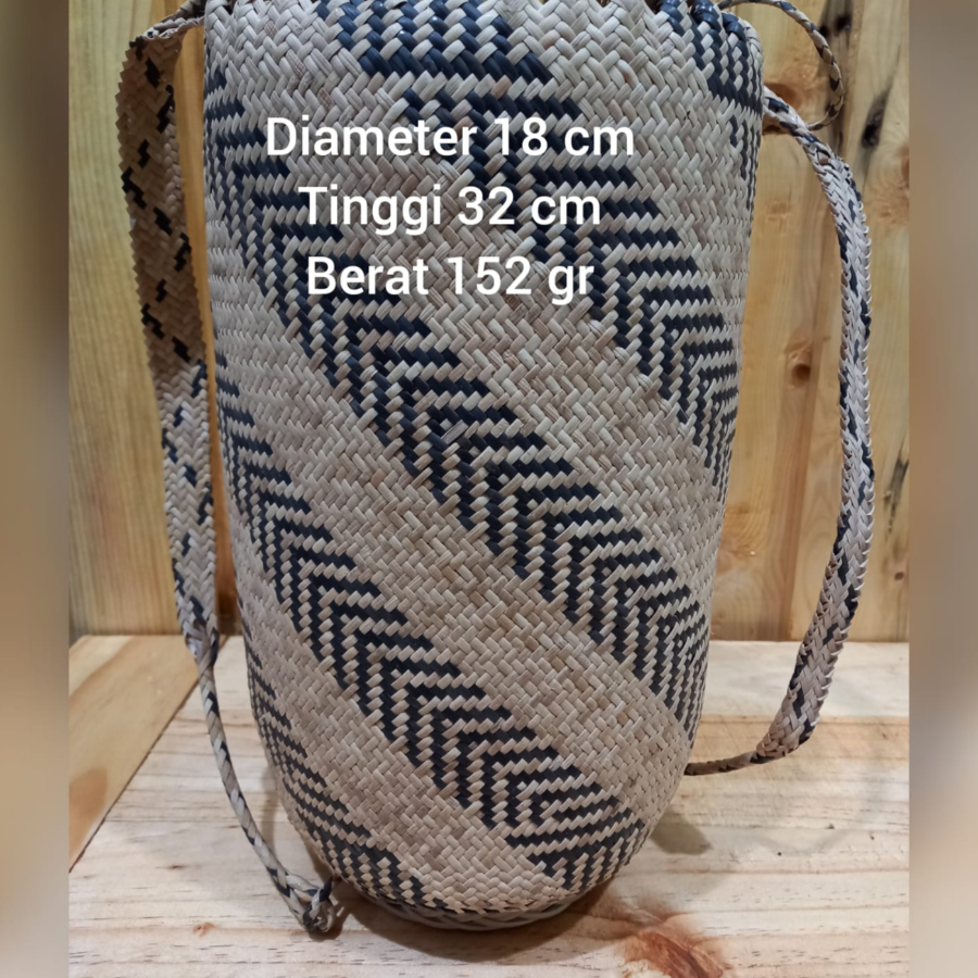 Anjat Rotan /Borneo Backpack