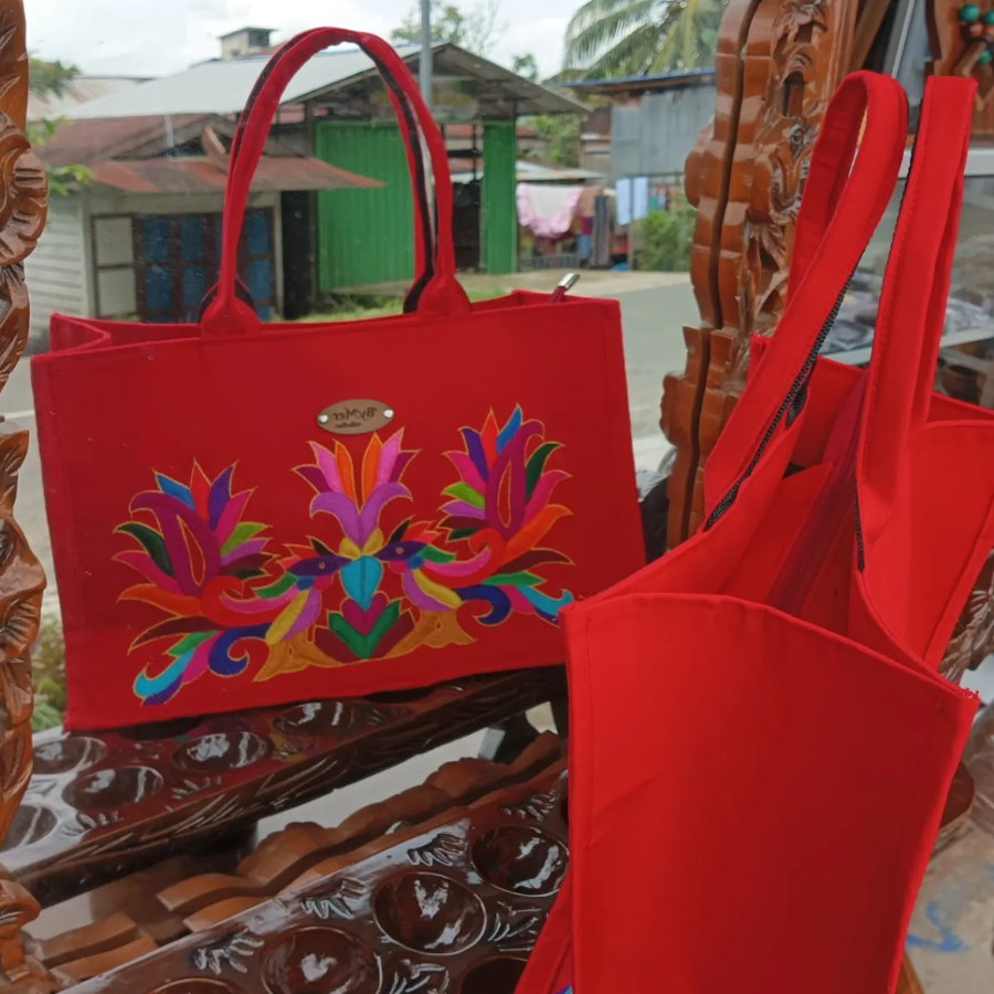 Totebag kotak