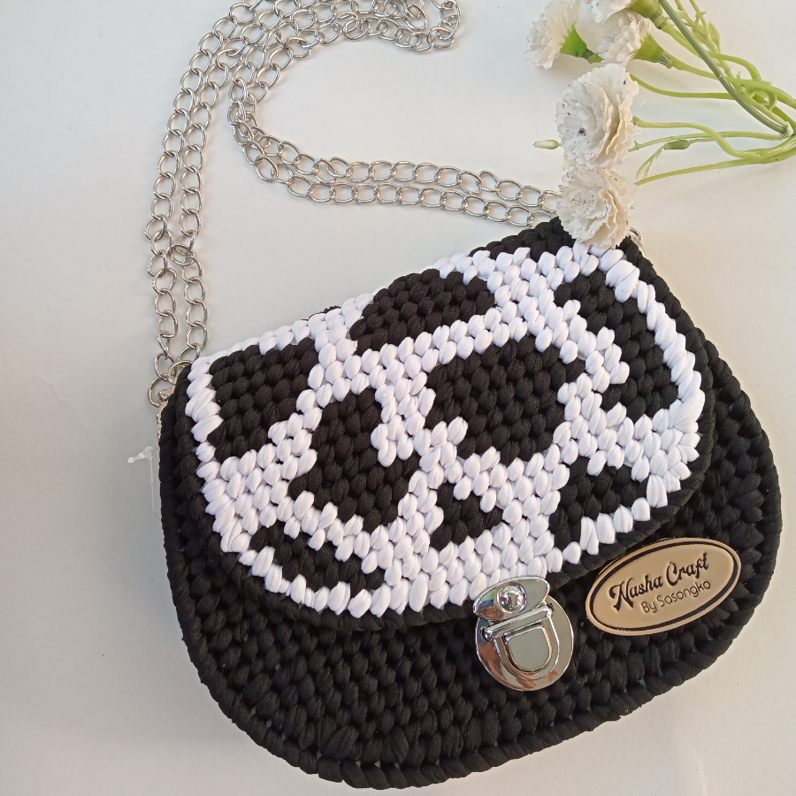 Nc net crochet bag