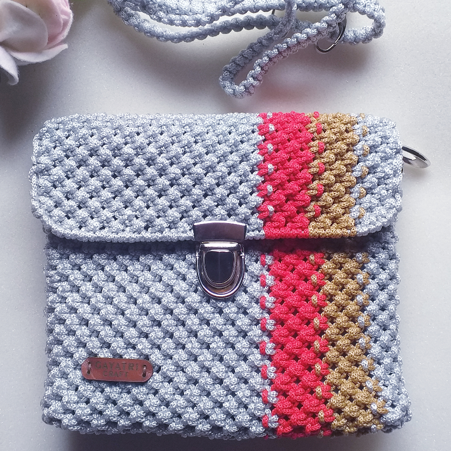 Tas slempang macrame