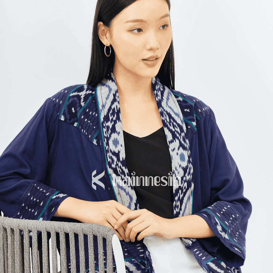 KAINNESIA Outer Tenun Wanita Neira Series