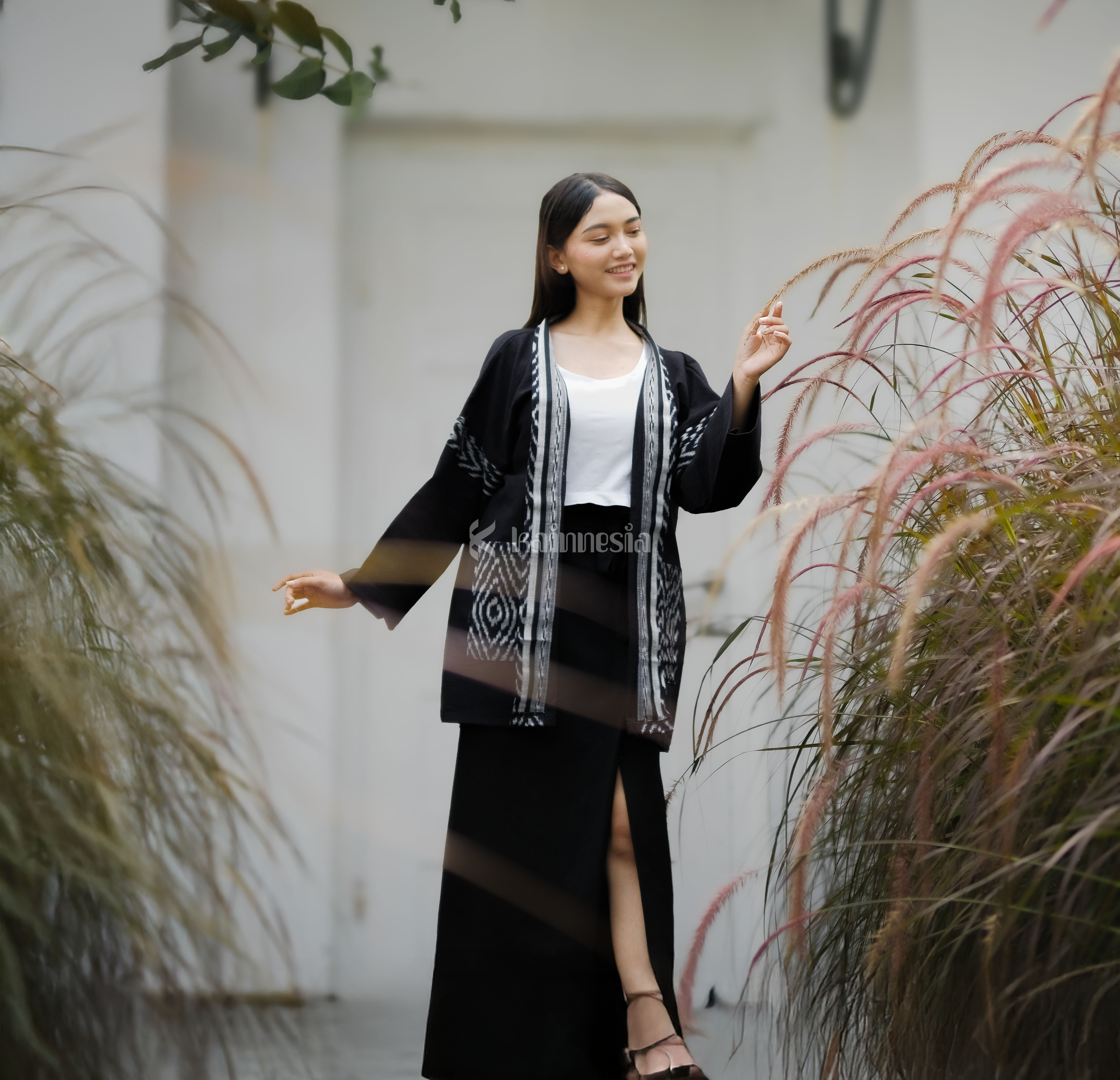 Kainnesia Outer Tenun Pria Wanita Nara Series