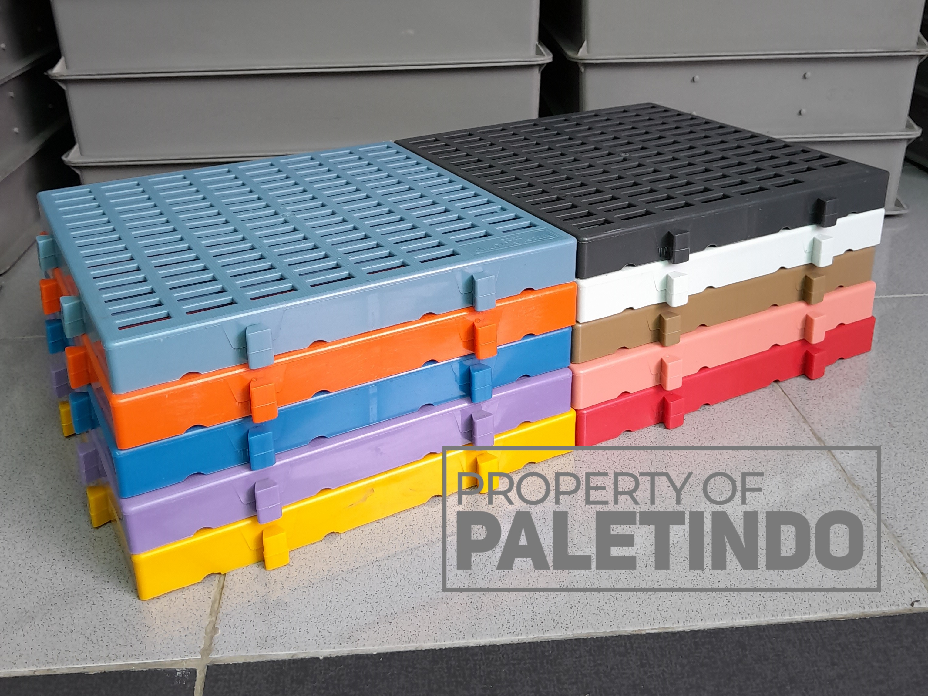 Mini Palet 30 x 30 x 3 Cm - Modular & Interlock - Berlubang