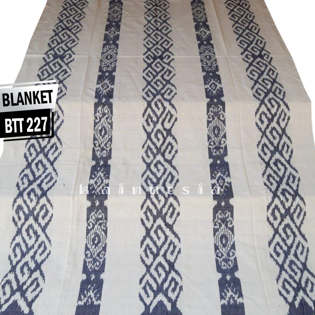 KAINNESIA Kain Tenun Blanket Etnik Nusantara Motif Toraja