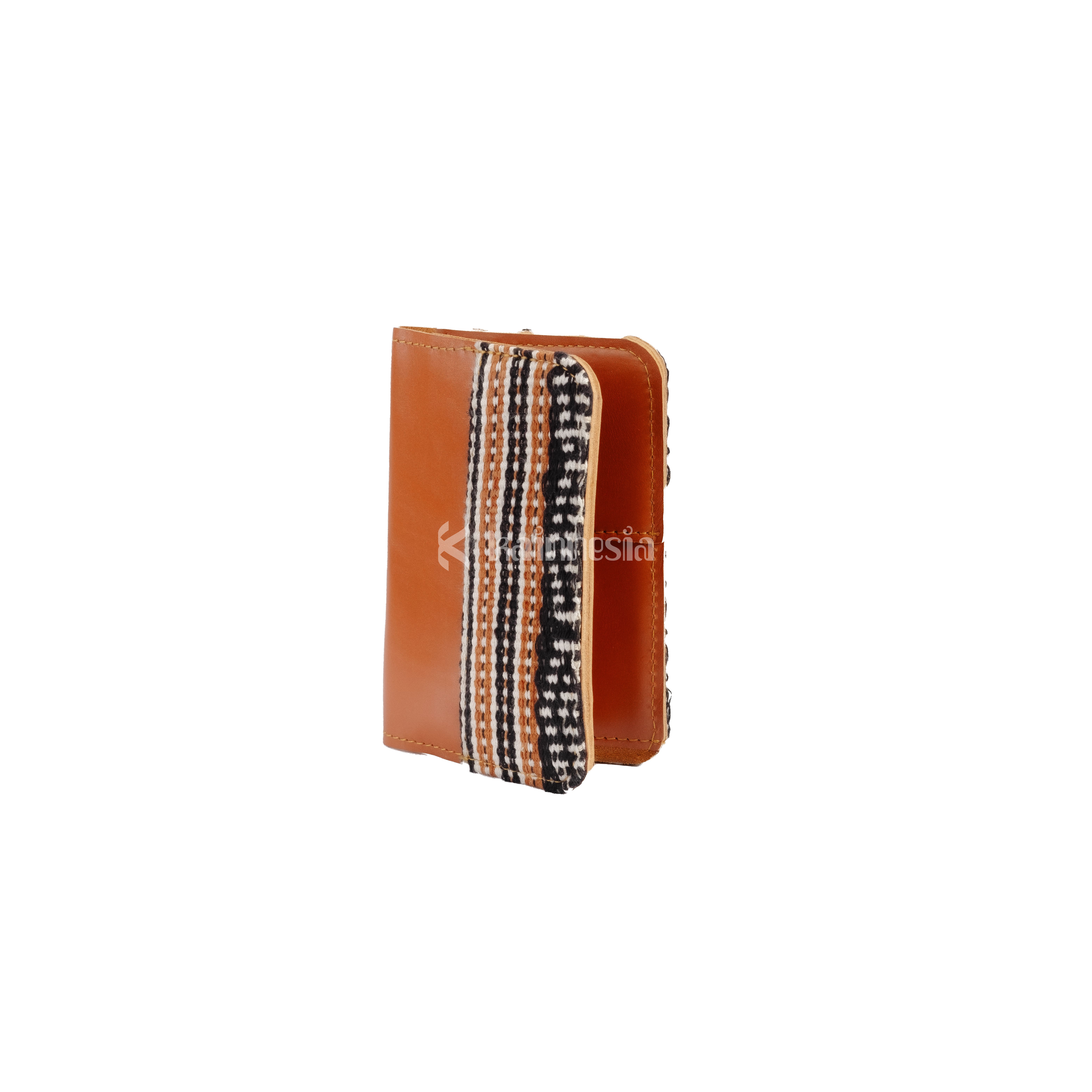KAINNESIA Kasusra Passport Cover - Tenun Kulit Sapi Asli