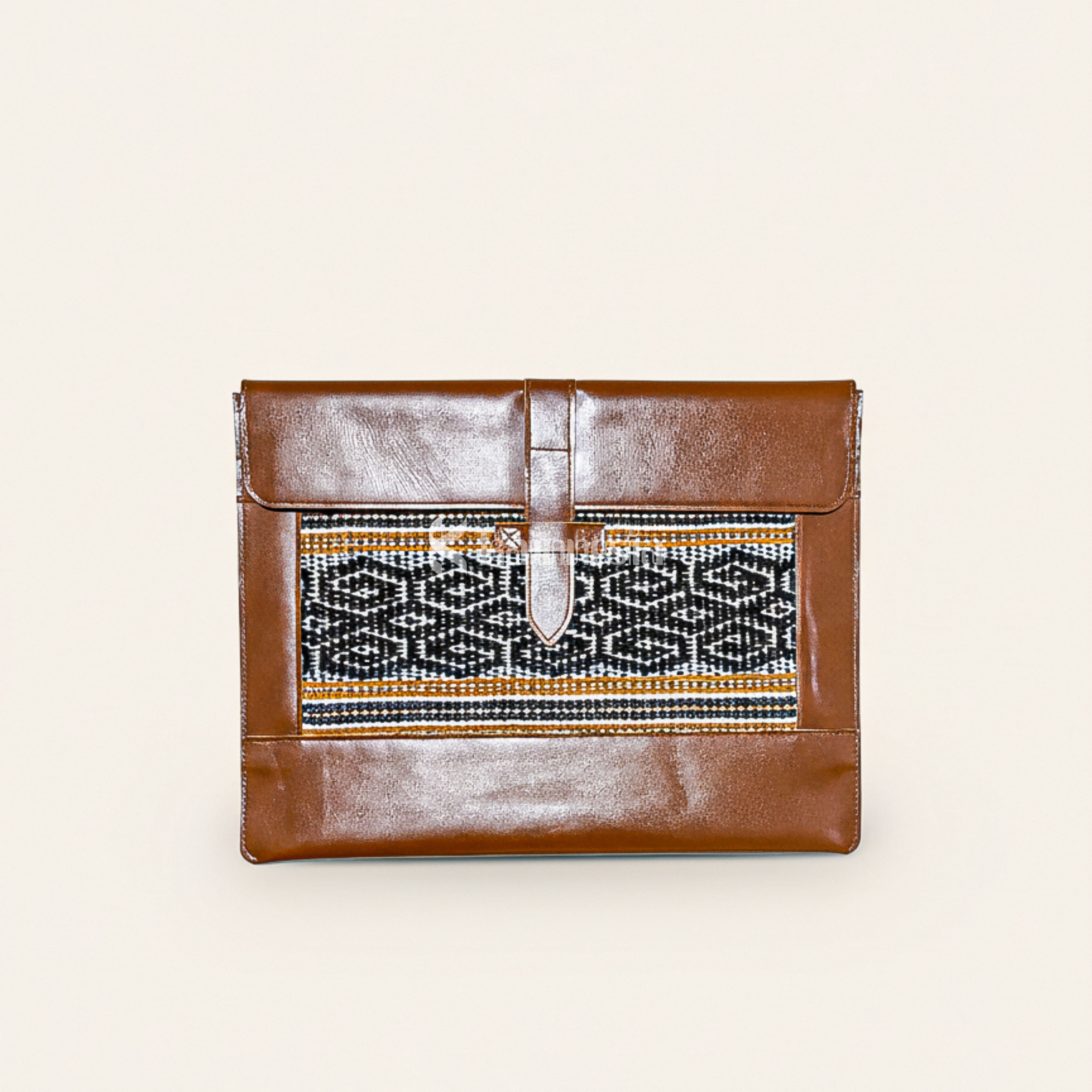 KAINNESIA Batara Laptop Sleeve Case - Tenun Kulit Sapi Asli