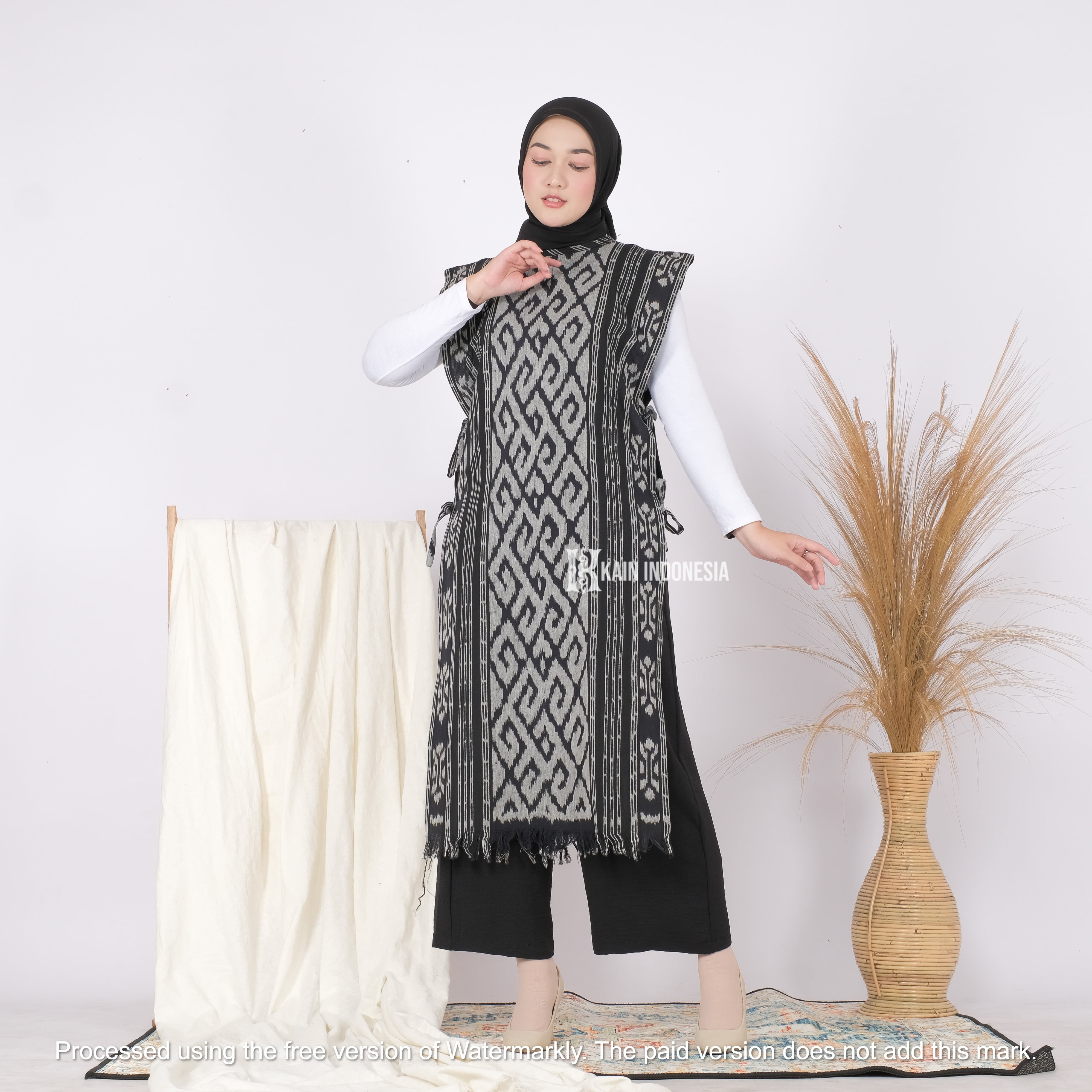 KIBS Outer Nadia Tenun Kinan Hitam All Size