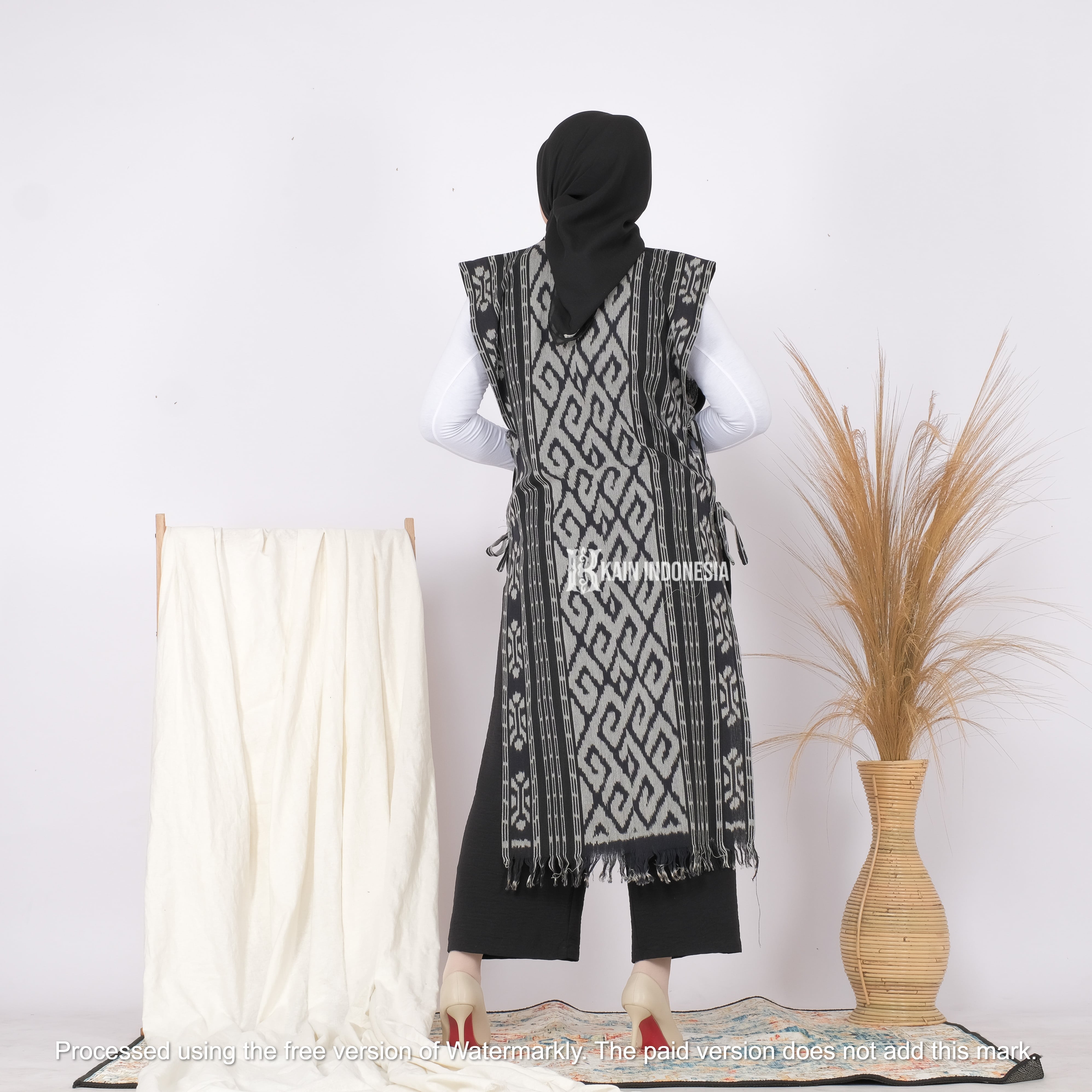 KIBS Outer Nadia Tenun Kinan Hitam All Size