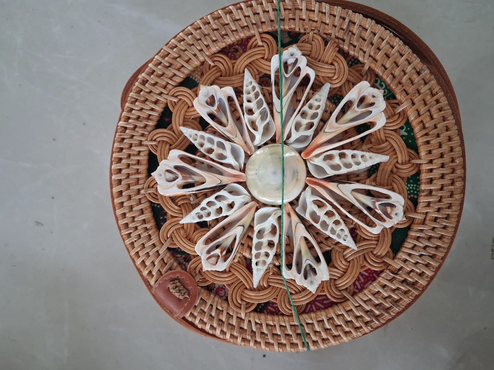 RAISA KERANG
