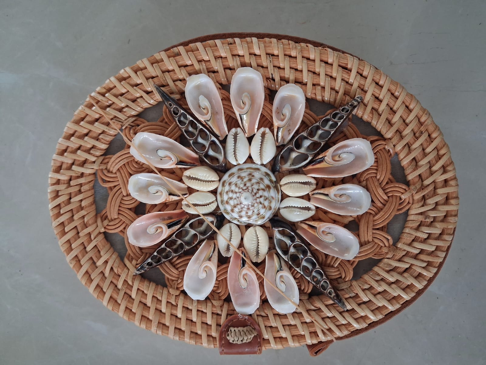 RAISA KERANG