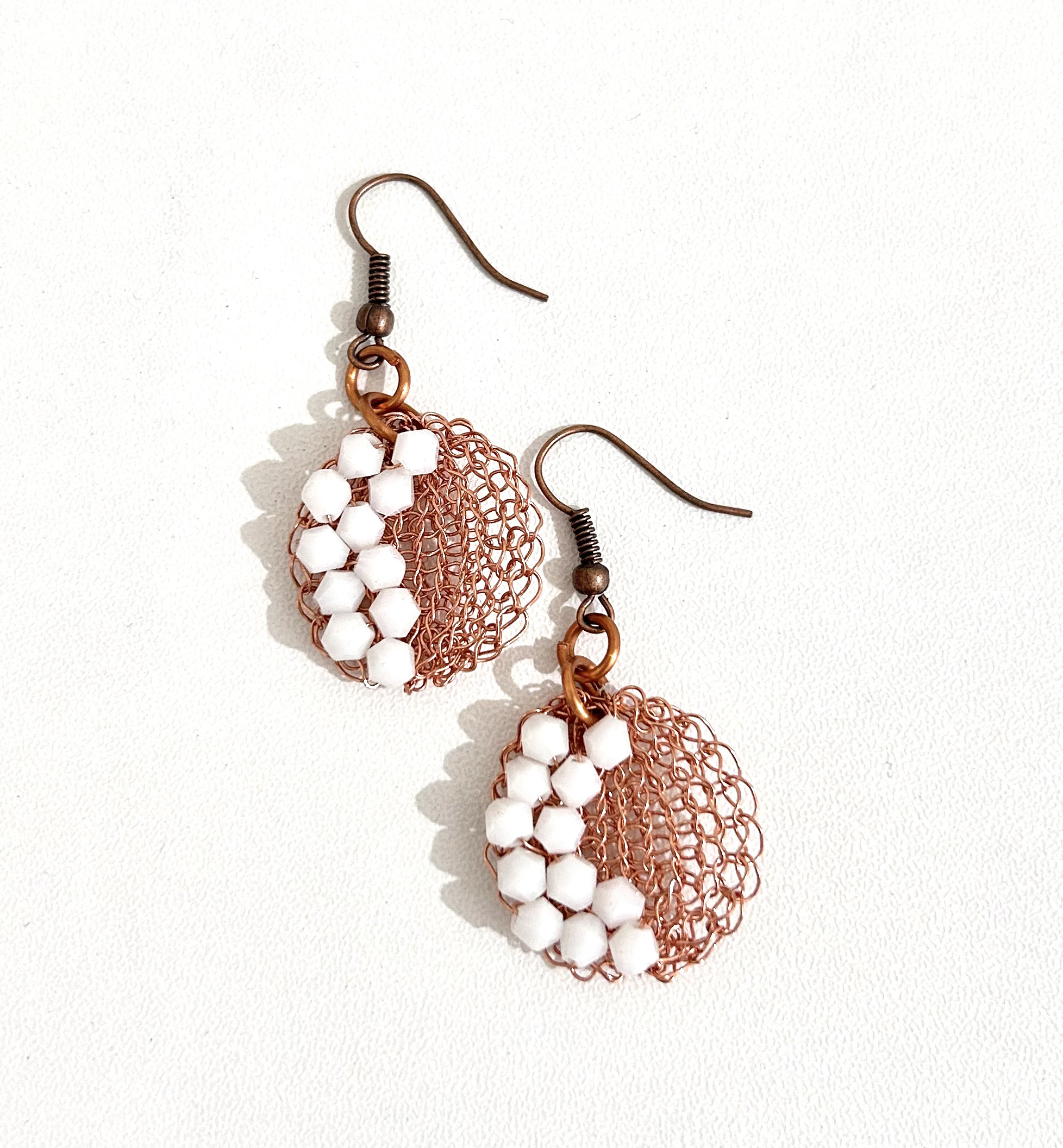 Anting rajut kawat