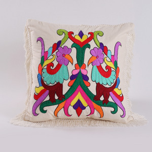 Sarung Bantal Sulam Tumpar