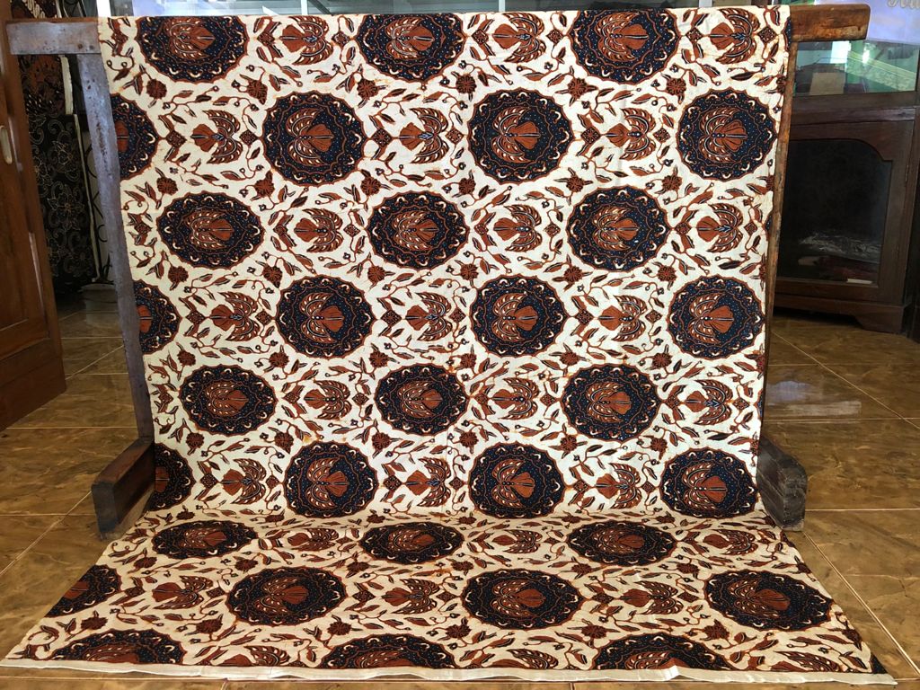 Kain Batik Motif Mendhut Bledak